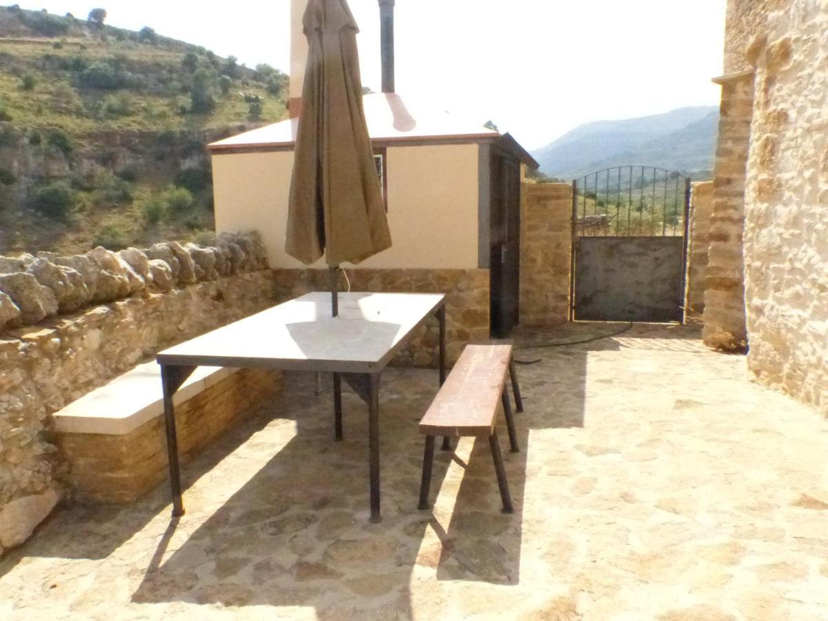 Molino Dolz Villa La Iglesuela del Cid Luaran gambar